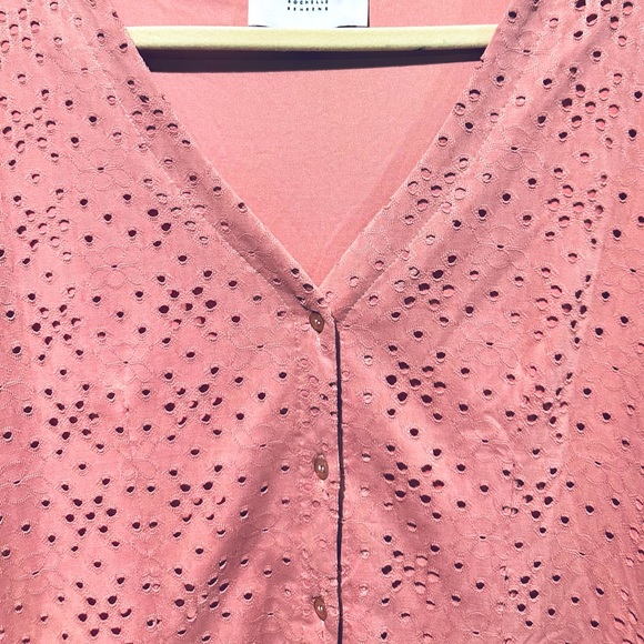 NWOT The Shirt Brand Pink Short Sleeve V-Neck Blouse - Picture 6 of 16